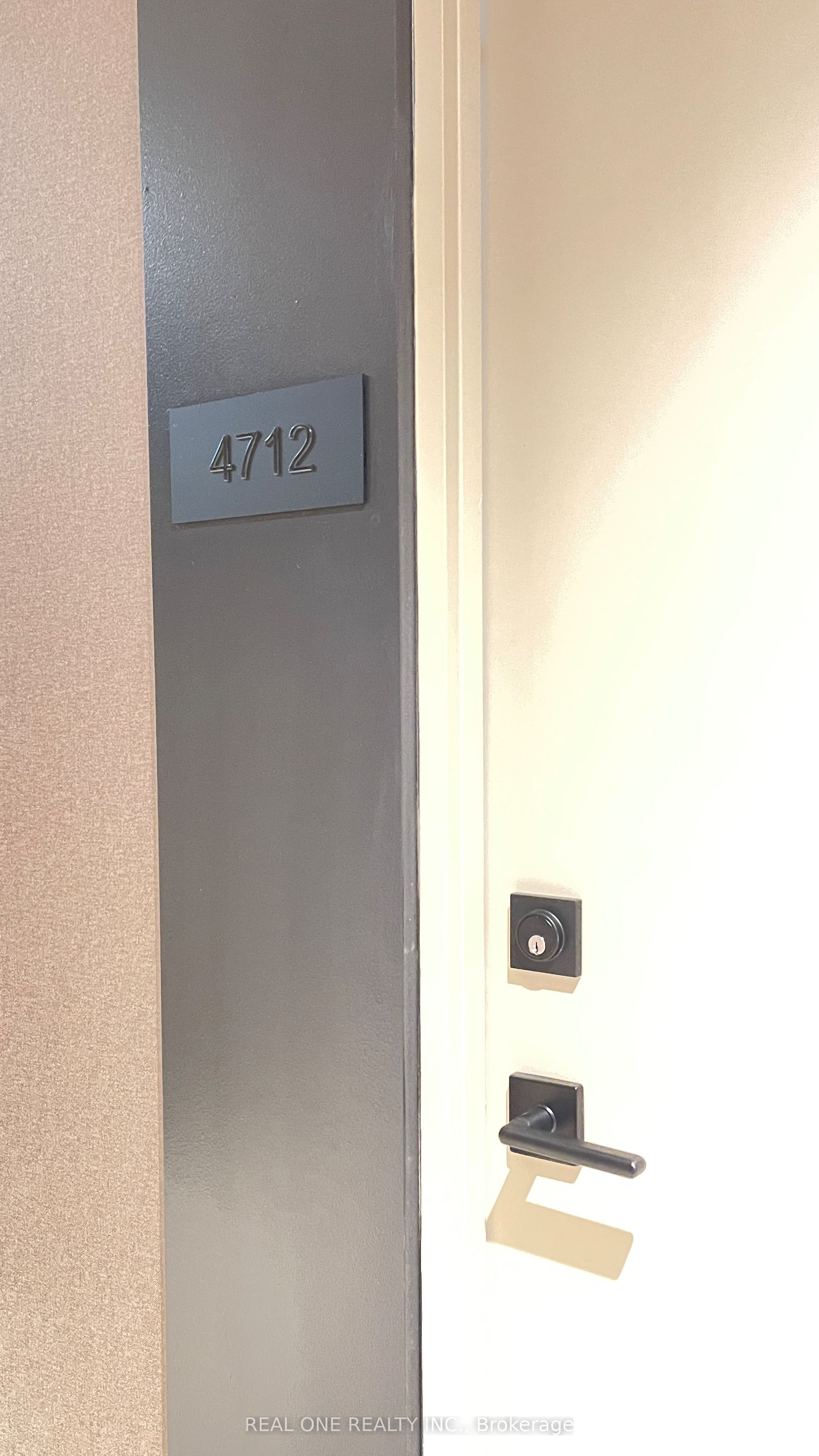 55 Mercer Street 4712, Toronto, ON M5V 0W4 photo 5