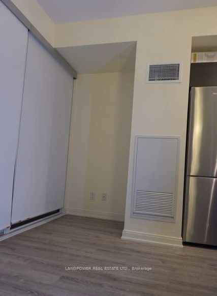 42 Charles Street E 908, Toronto, ON M4Y 0B7 photo 3