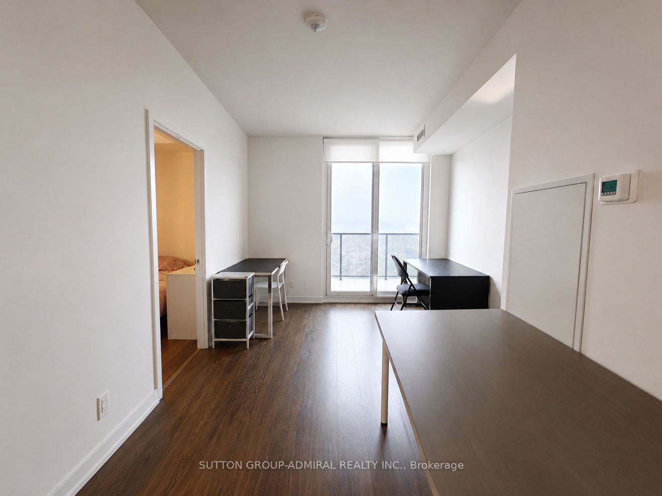 30 Tretti Way 913 (Room 2), Toronto, ON M3H 0E3