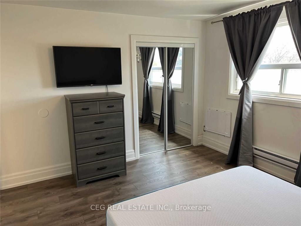 3901 Bathurst Street, Toronto, ON M3H 5V1 photo 4