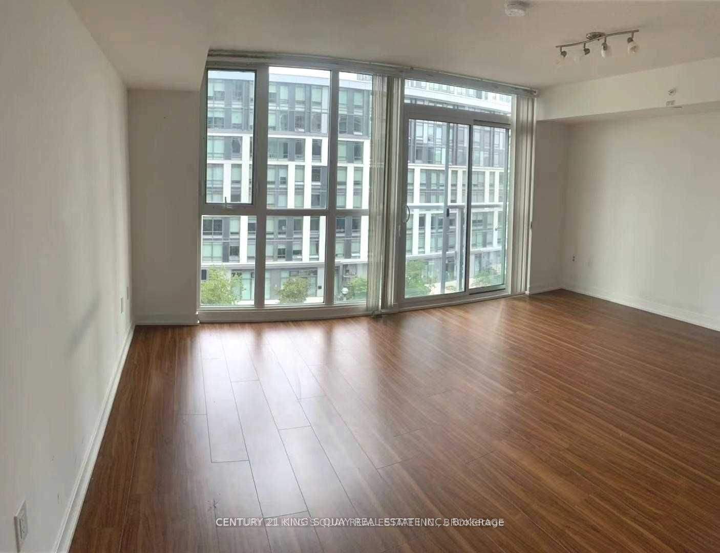 85 Queens Wharf Road 608, Toronto, ON M5V 0J9 photo 2