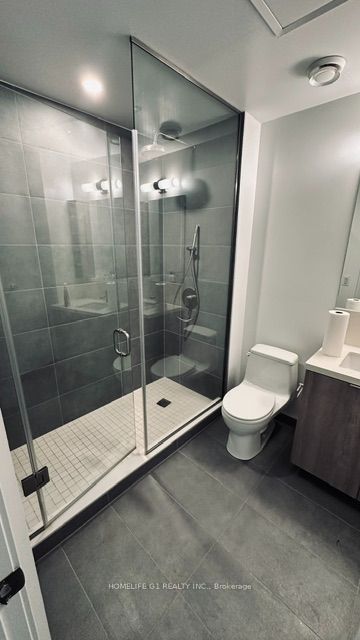 2020 Bathurst Street 1101, Toronto, ON M5P 0A6 photo 4