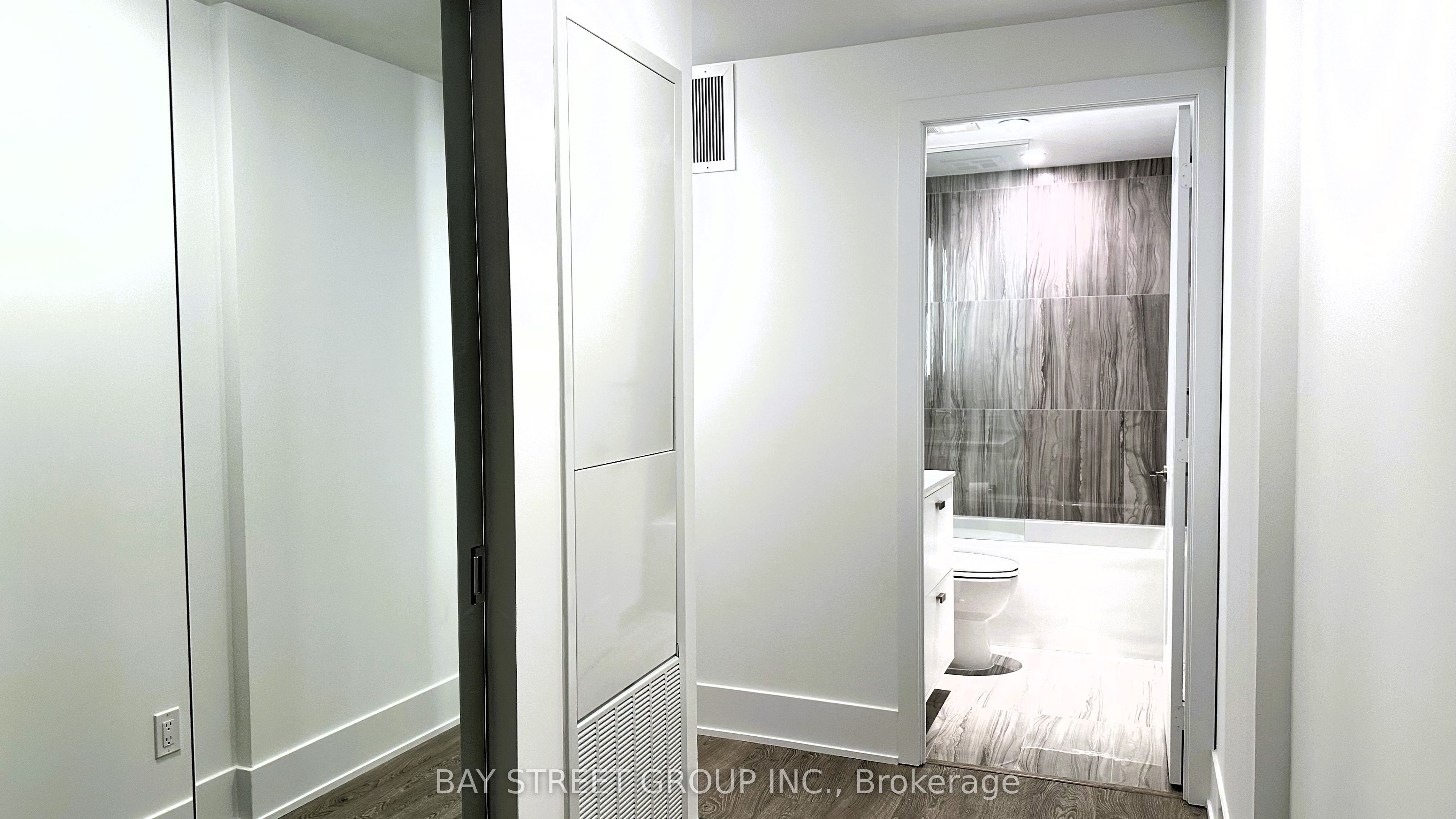 470 FRONT Street W 913, Toronto, ON M5V 0V6 photo 4