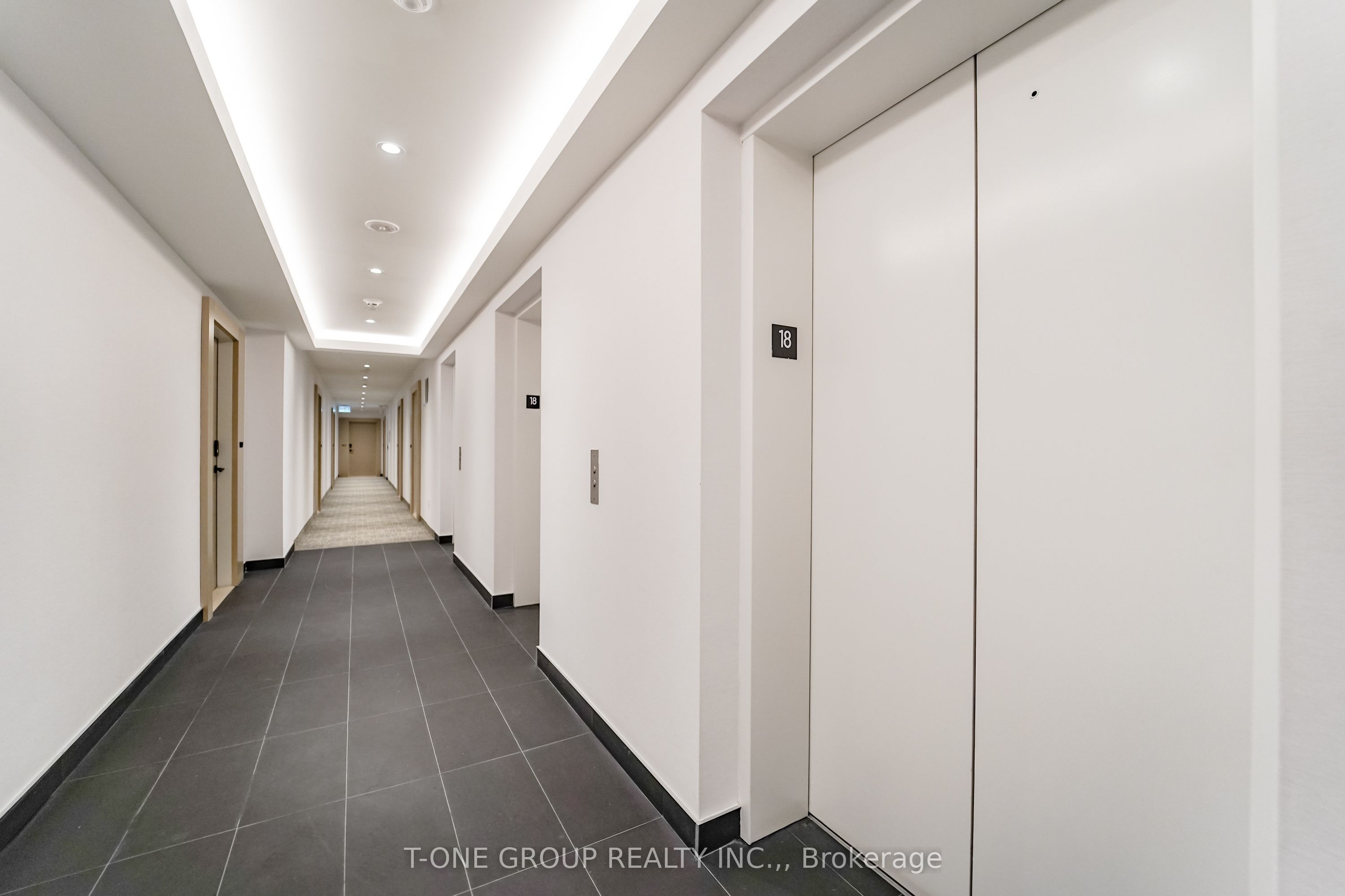 280 Dundas Street W 1803, Toronto, ON M5T 0E3 photo 5