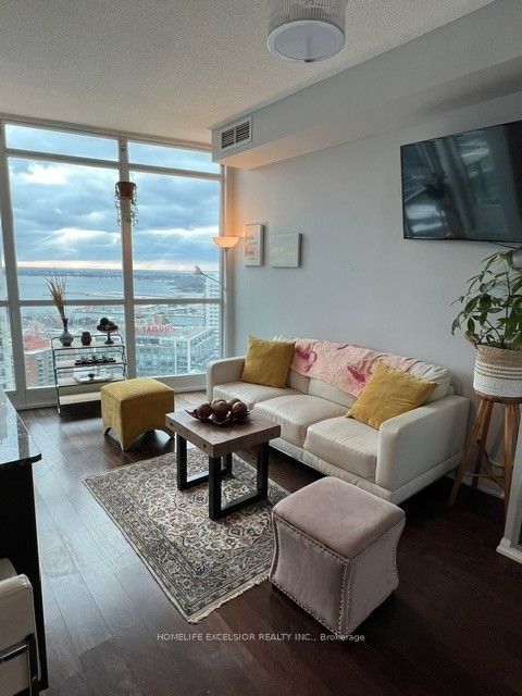 215 Fort York Boulevard S 2903, Toronto, ON M5V 4A2 photo 5