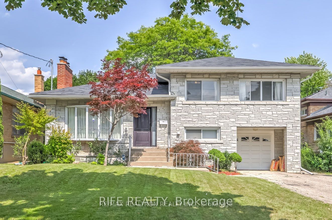 387 Willowdale Avenue, Toronto, ON M2N 5A8