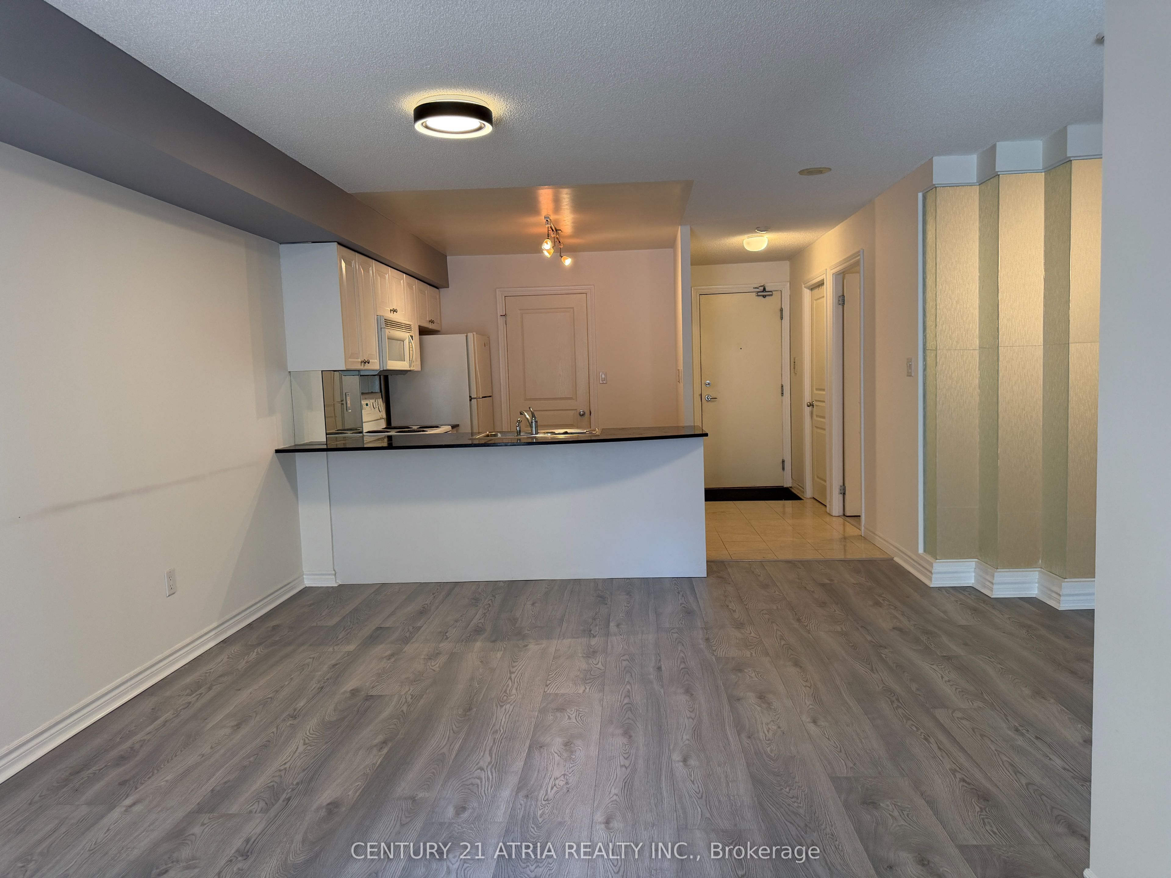 801 Bay Street 602, Toronto, ON M5S 1Y9 photo 2