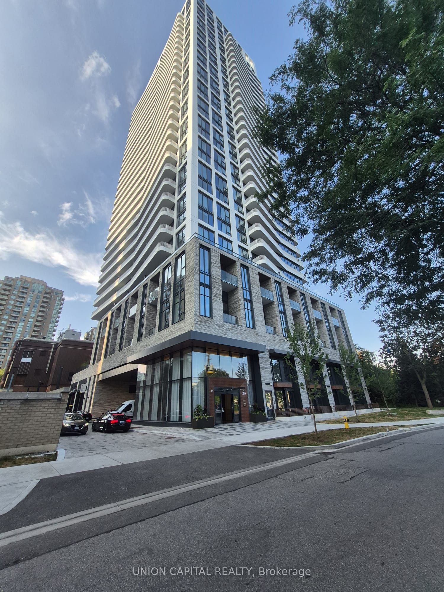 36 Olive Avenue 1906, Toronto, ON M6G 2R8