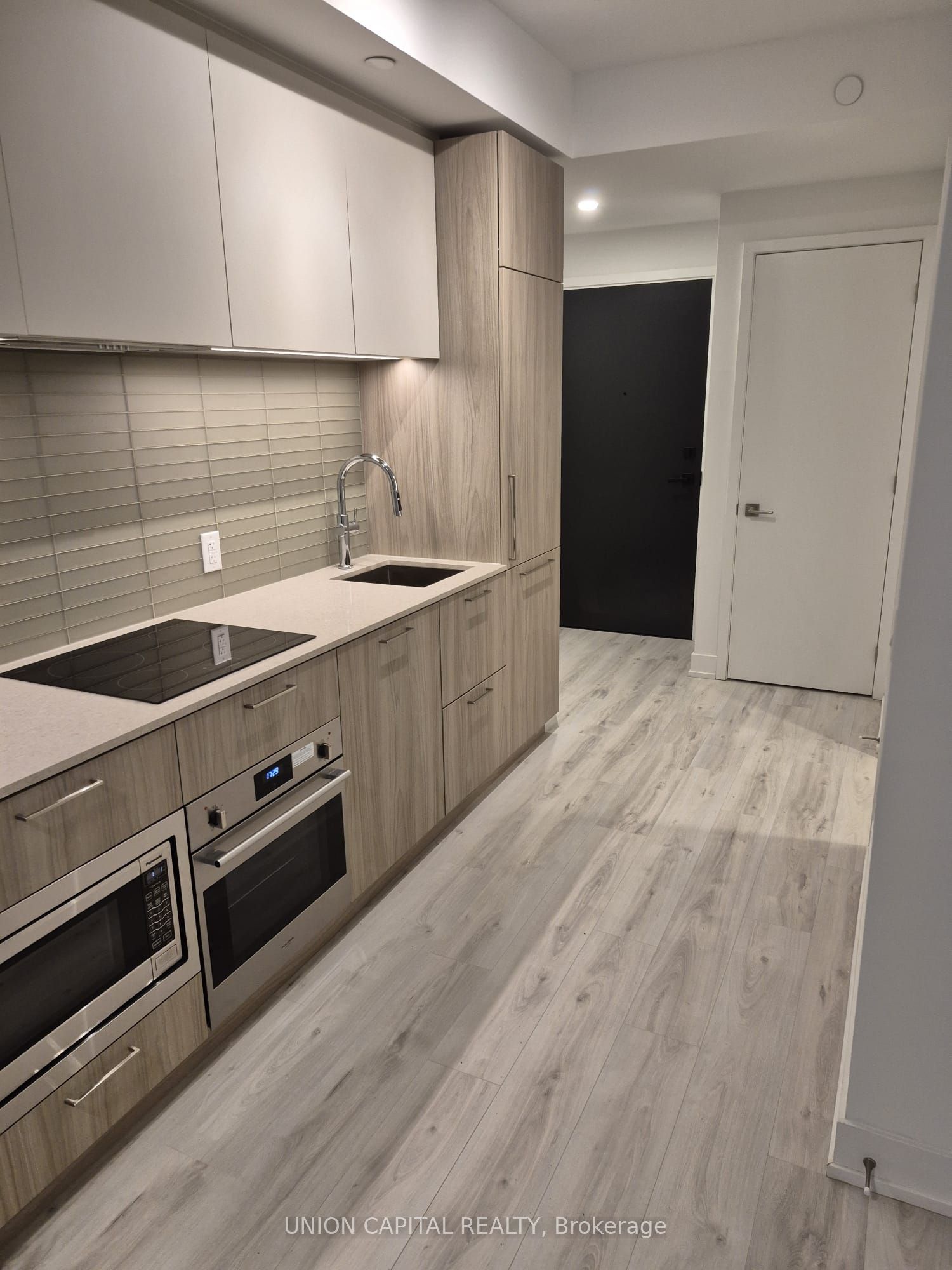 36 Olive Avenue 1906, Toronto, ON M6G 2R8 photo 3