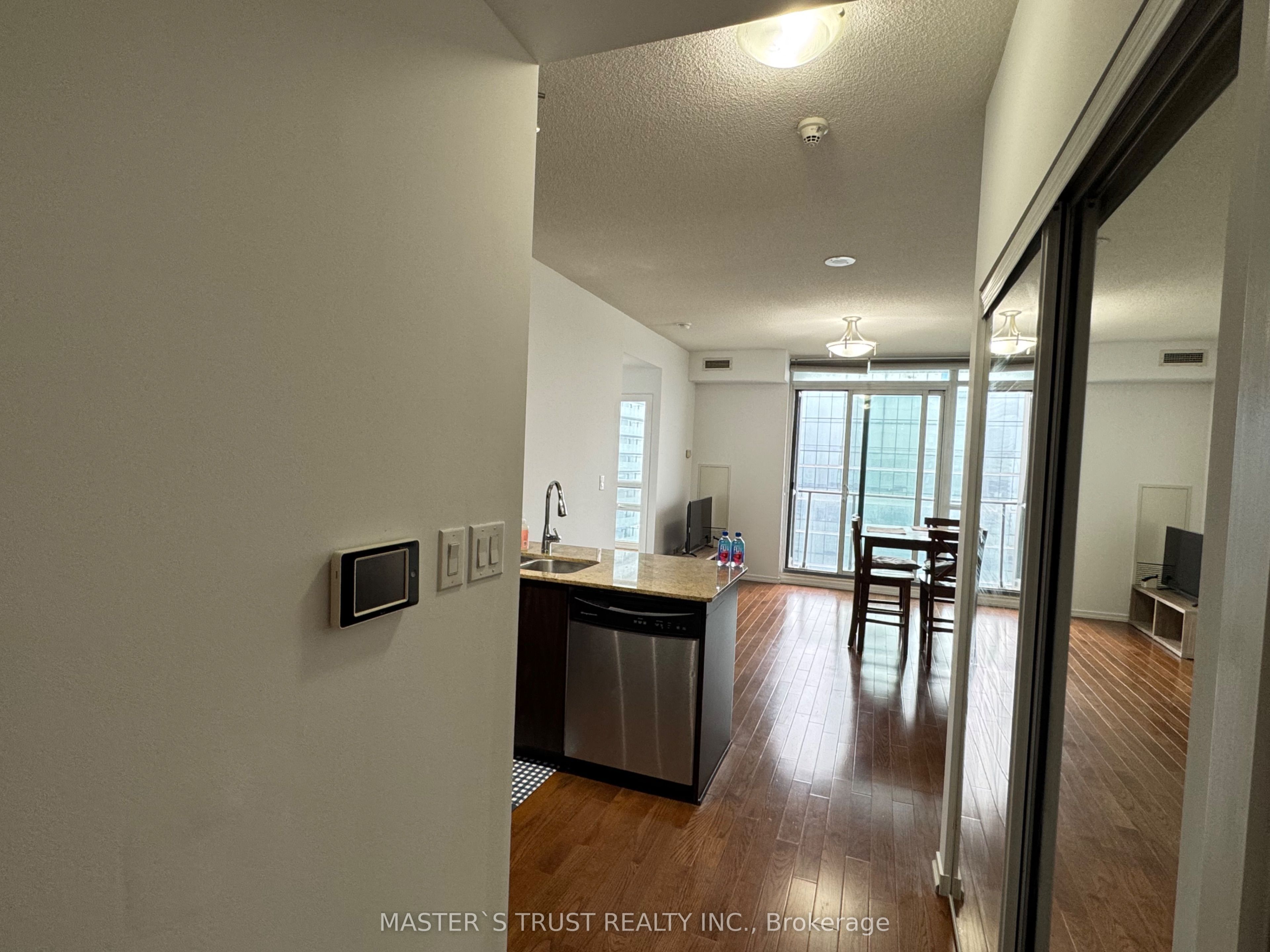 65 Bremner Boulevard 4502, Toronto, ON M5J 0A7 photo 2
