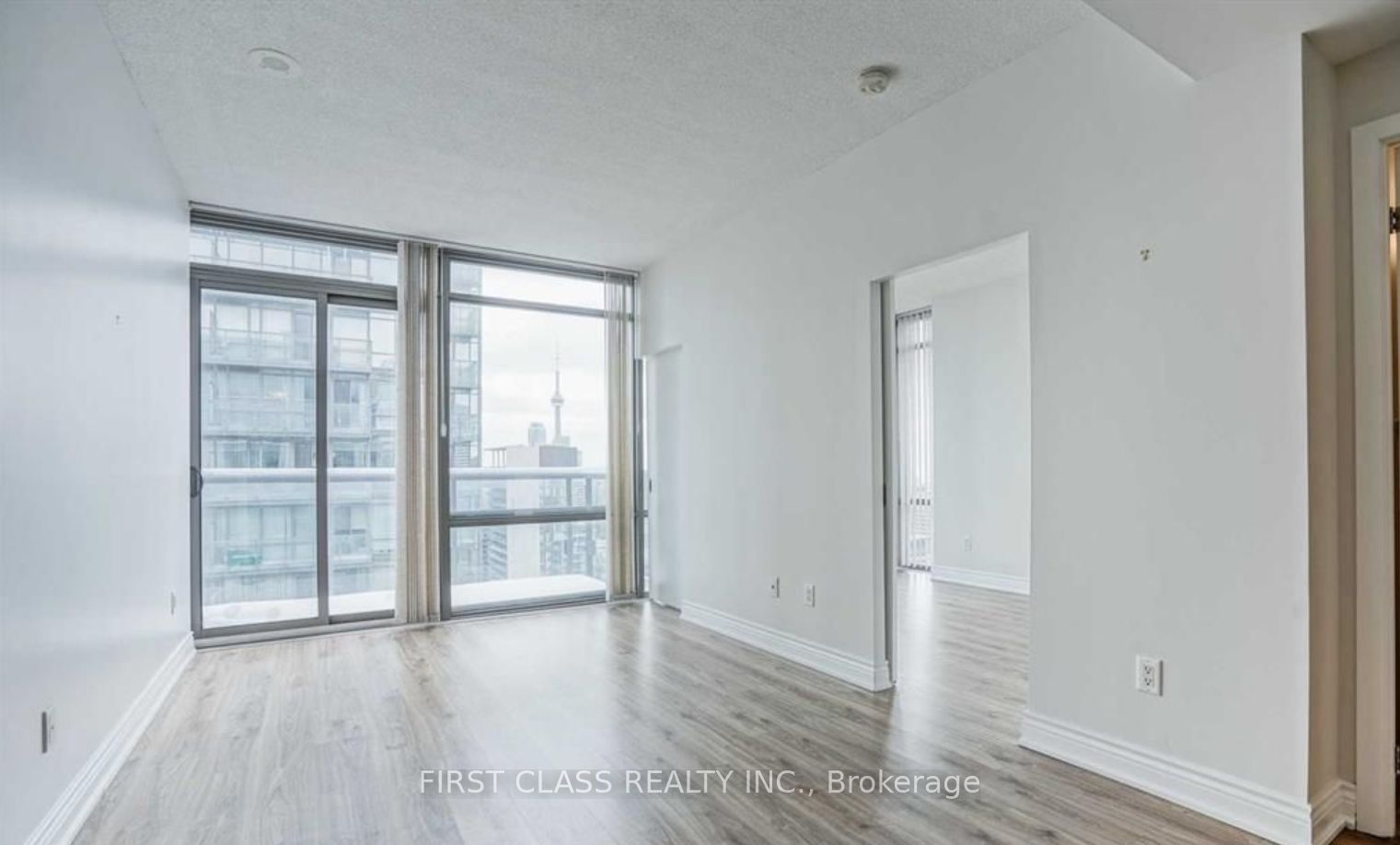 37 Grosvenor Street 1301, Toronto, ON M4Y 3G5