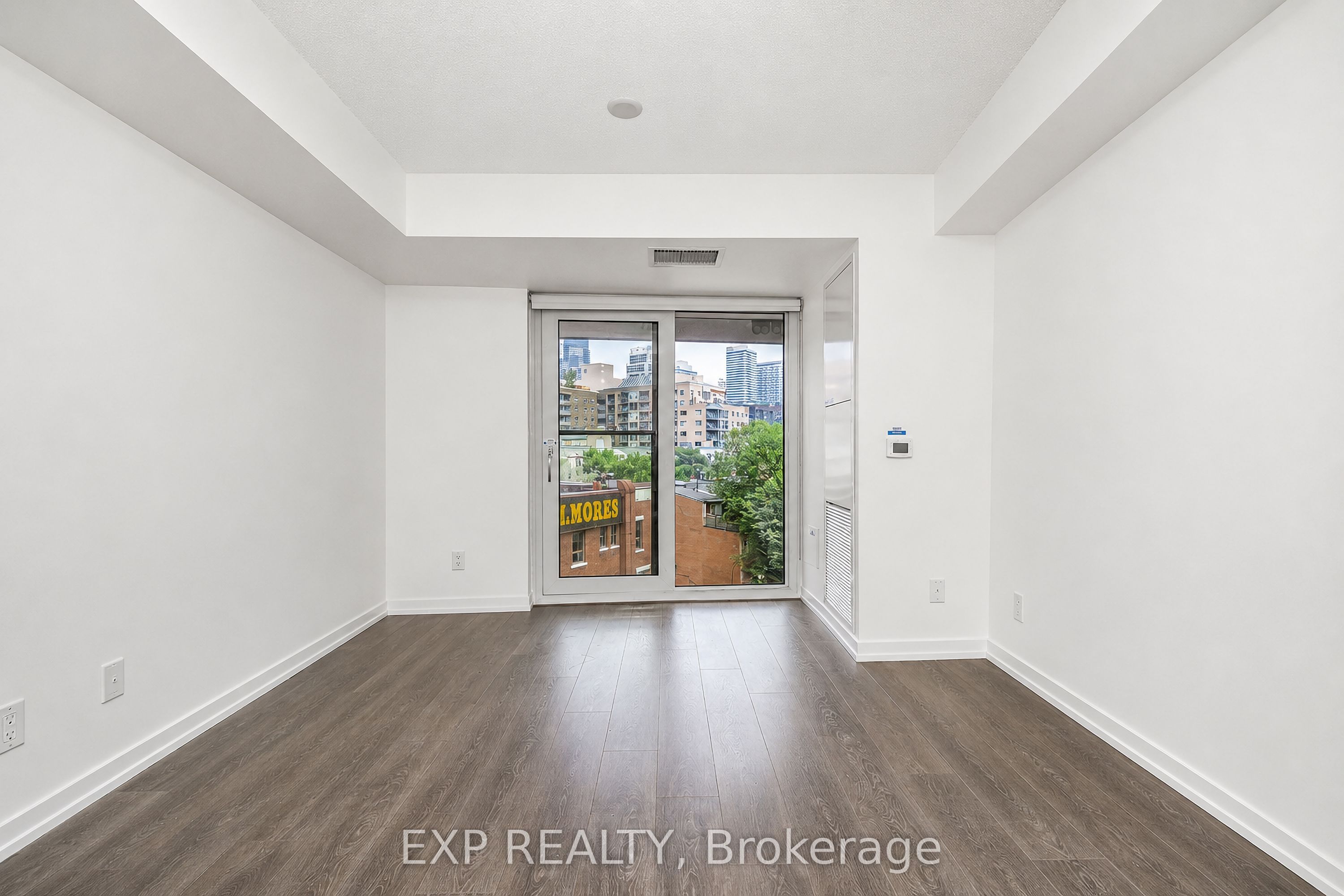 219 Dundas Street E 610, Toronto, ON M5A 0V1 photo 5