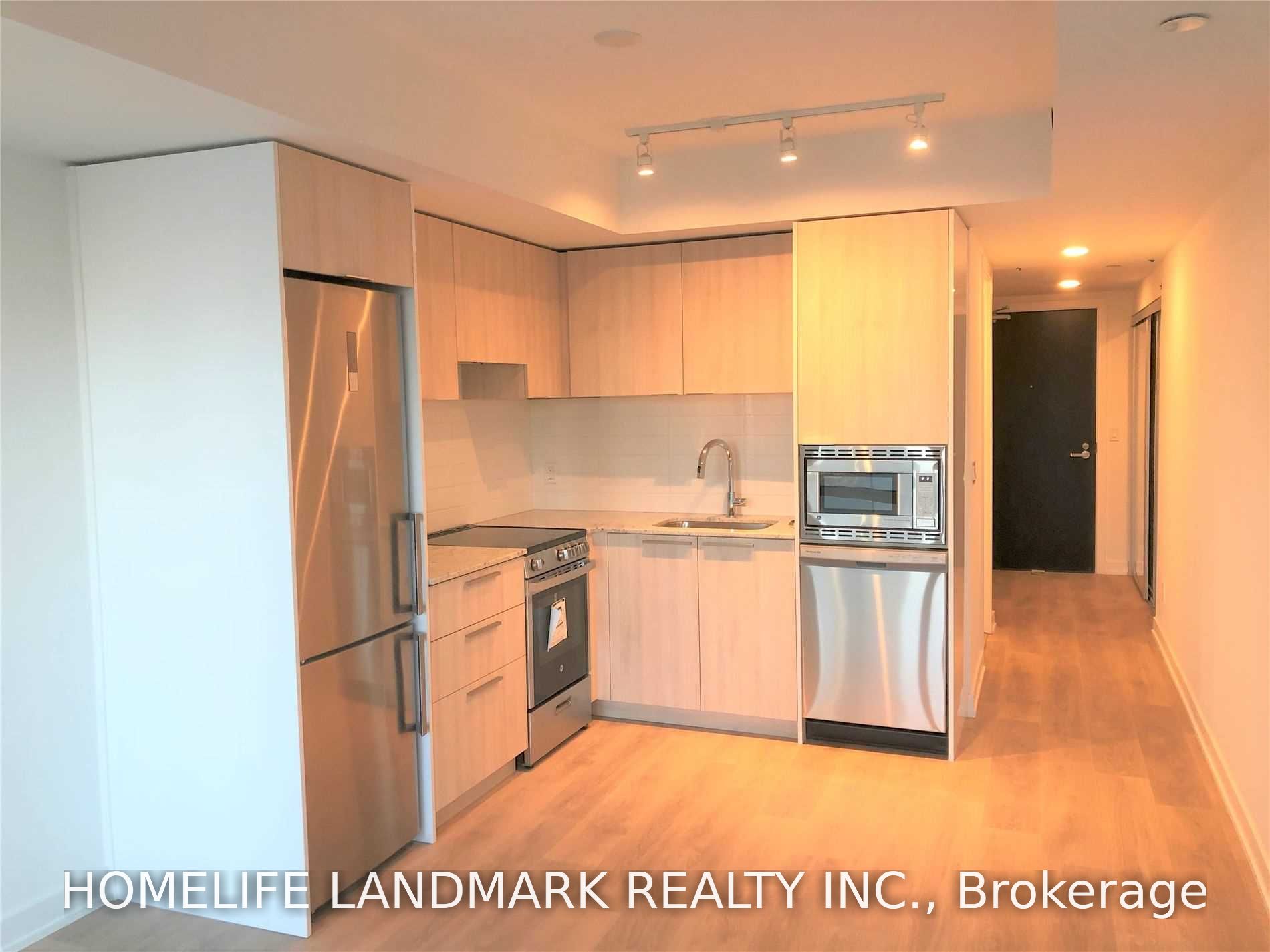 501 Yonge Street 1810, Toronto, ON M4Y 1Y4 photo 2