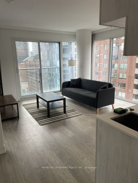 181 Dundas Street E 1010, Toronto, ON M5A 0N5 photo 2