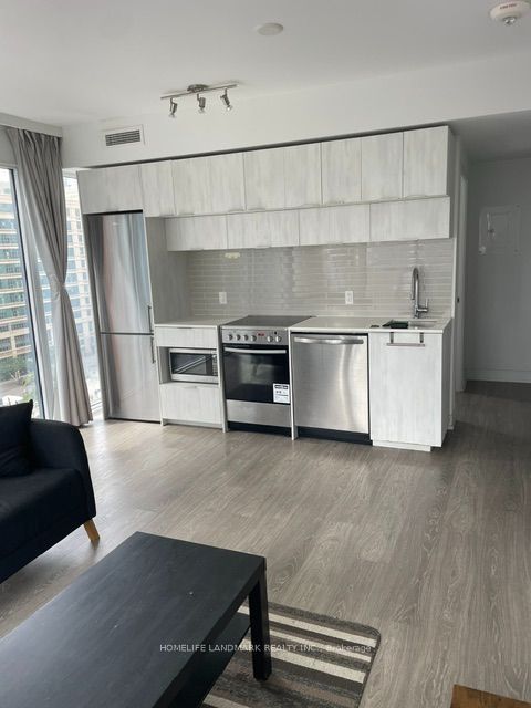 181 Dundas Street E 1010, Toronto, ON M5A 0N5 photo 3