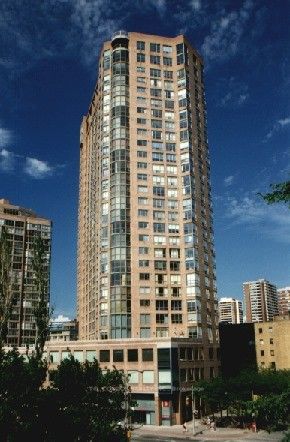 44 St Joseph Street 1114, Toronto, ON M4Y 2W4