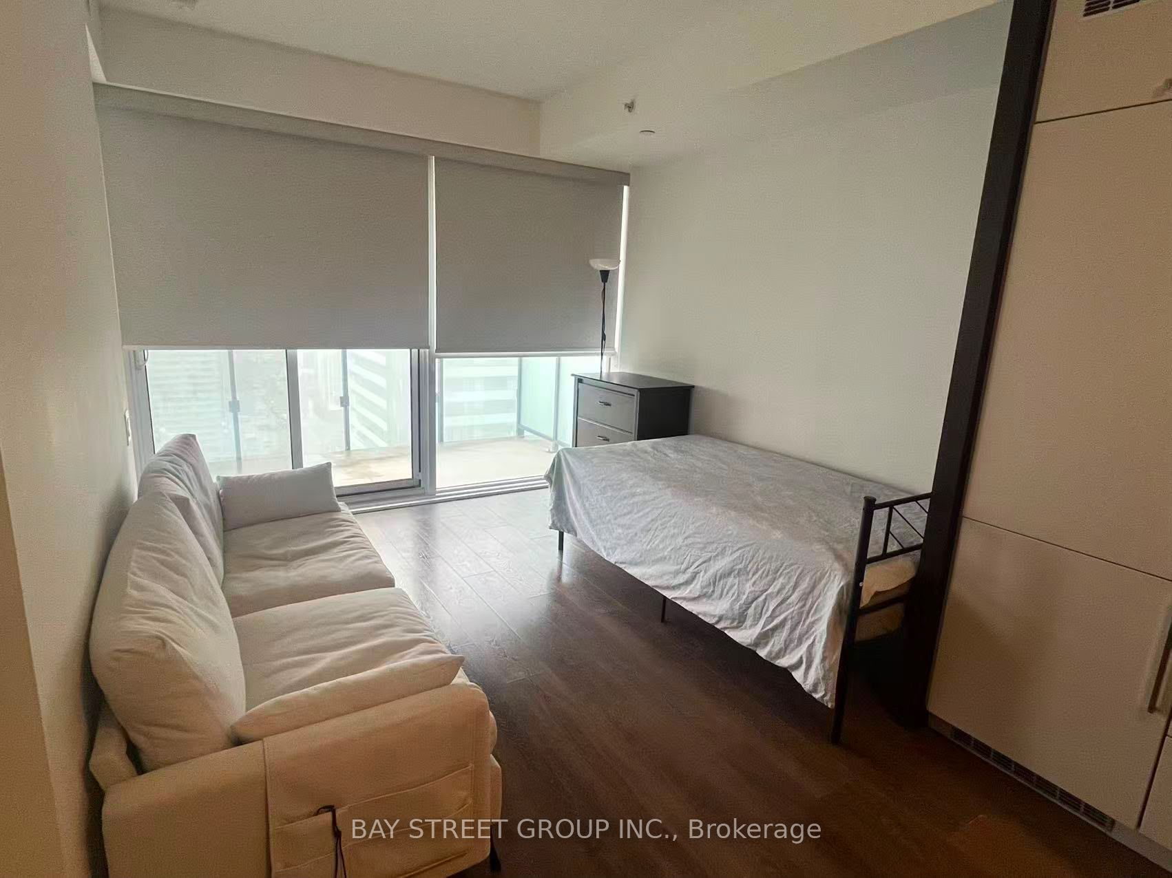 15 Grenville Street 3607, Toronto, ON M4Y 1A1 photo 5