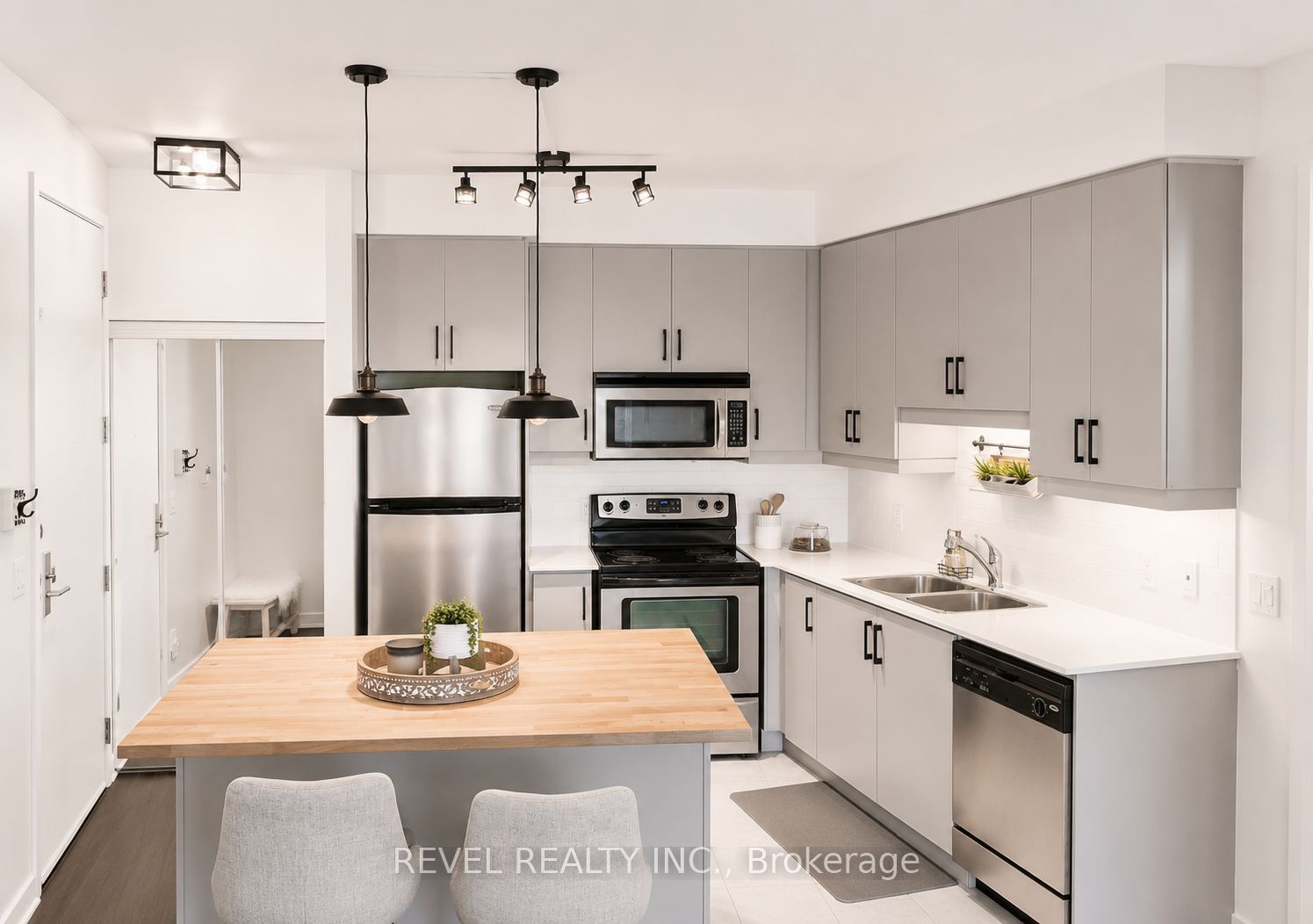 1 Scott Street # 2501, Toronto, ON M5E 1A1