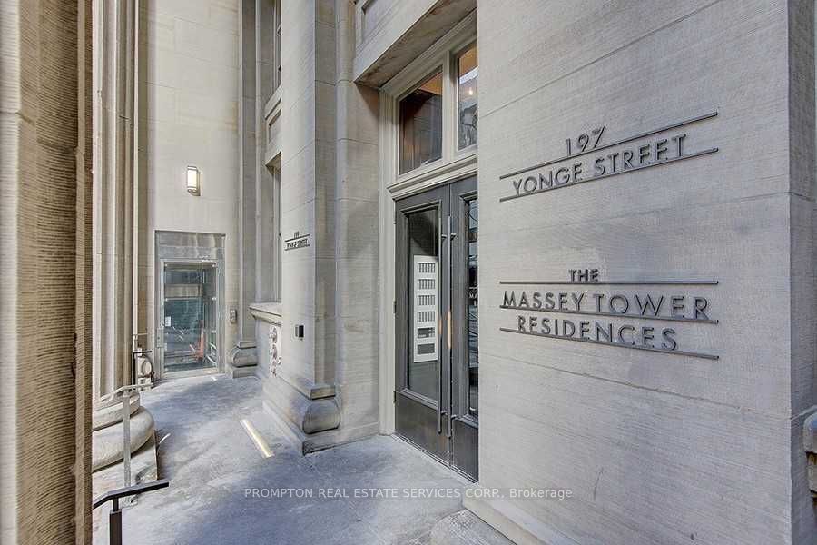 197 Yonge Street 4407, Toronto, ON M5B 0C1 photo 2