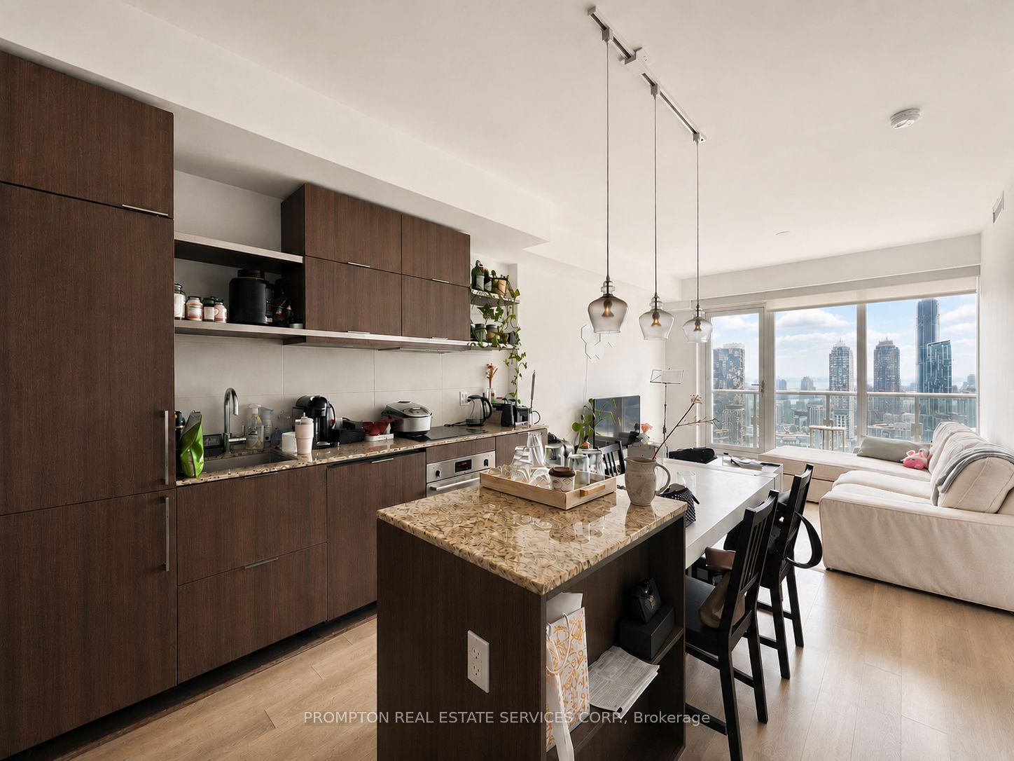 197 Yonge Street 4407, Toronto, ON M5B 0C1 photo 3