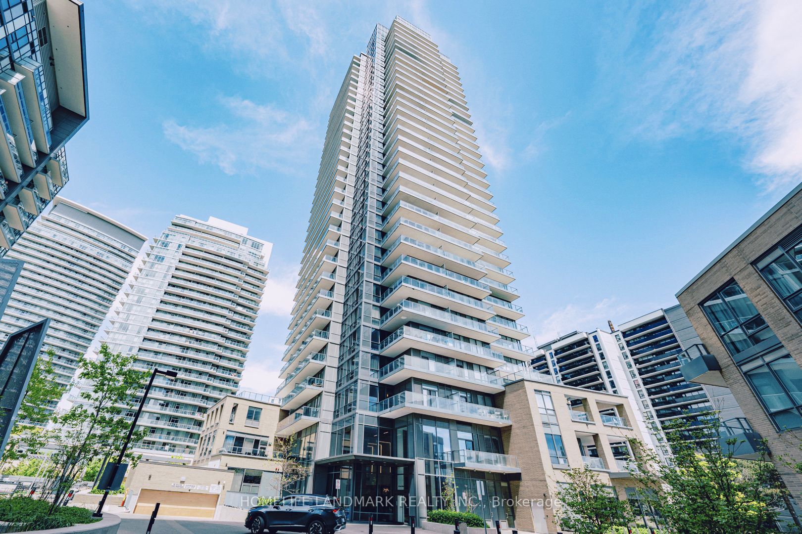 56 Forest Manor Road 906, Toronto, ON M2J 0E5