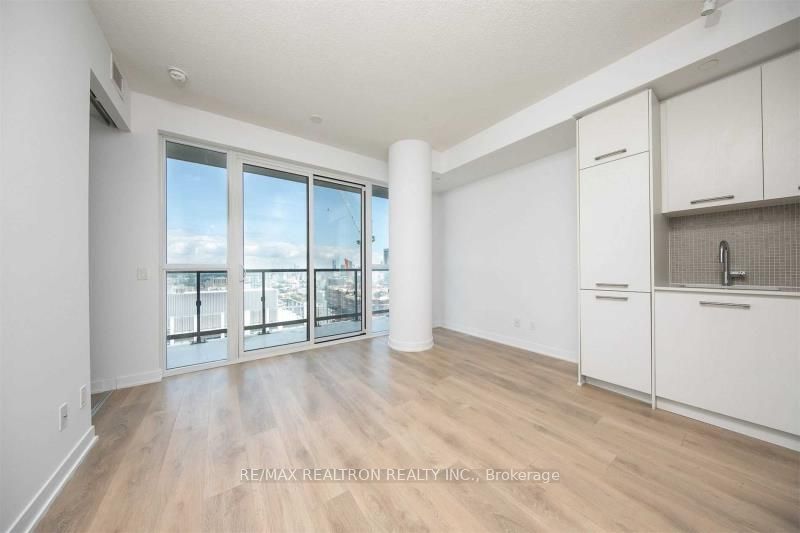 87 Peter Street Ph307, Toronto, ON M5V 0P1 photo 3