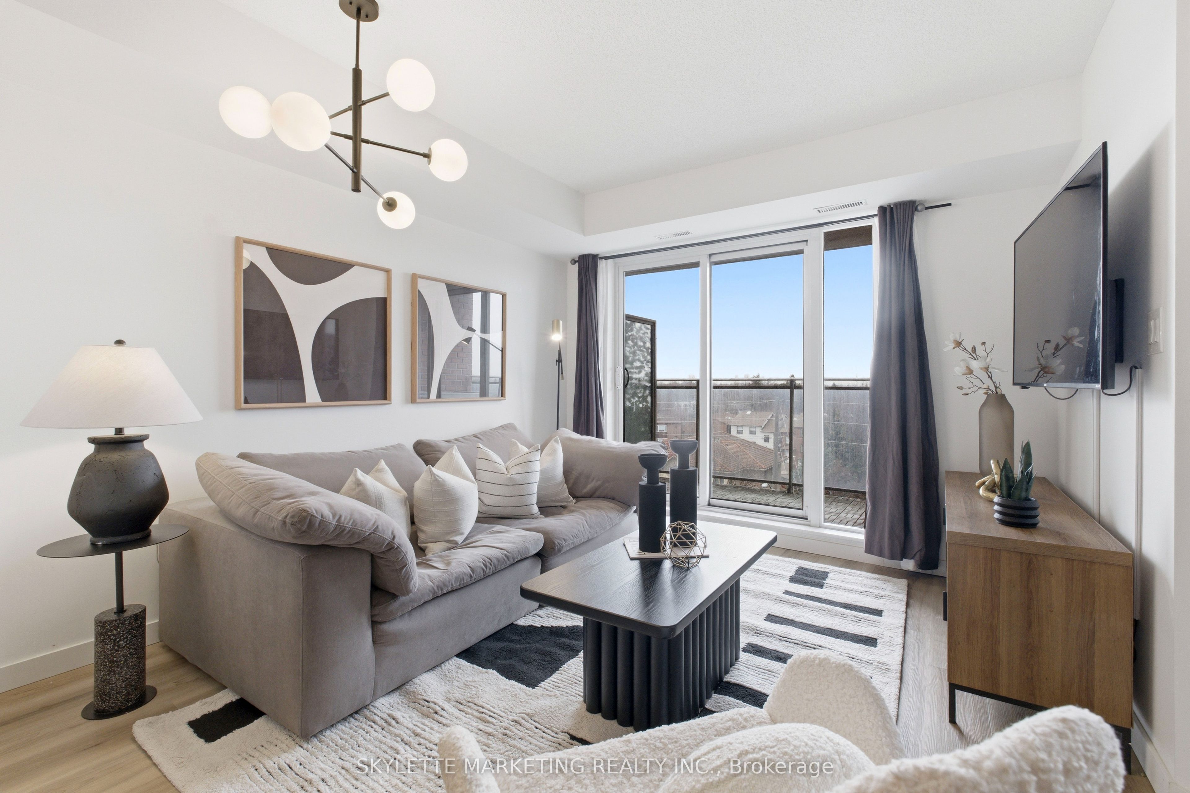 801 Sheppard Avenue W 701, Toronto, ON M3H 0A8