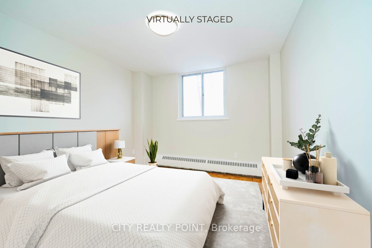 1500 Bathurst Street 807, Toronto, ON M5P 3L3 photo 3