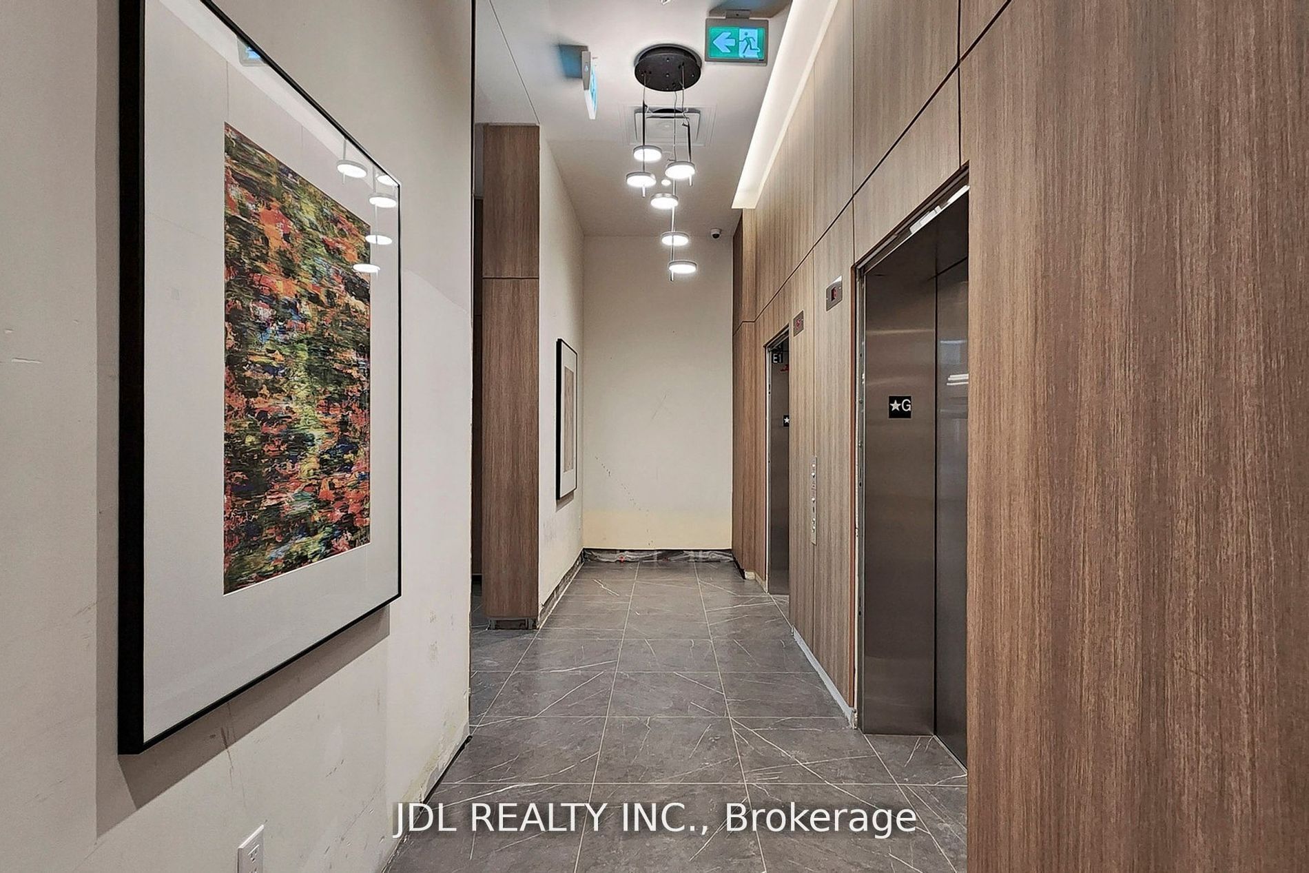 81 Wellesley Street E 2101, Toronto, ON M4Y 0C5 photo 5
