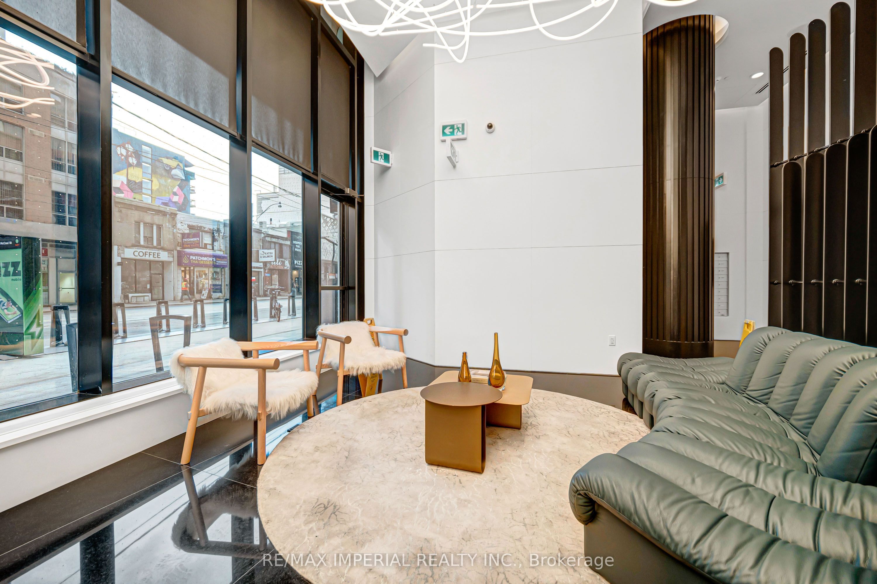 280 Dundas Street W, Toronto, ON M5T 0E3 photo 3
