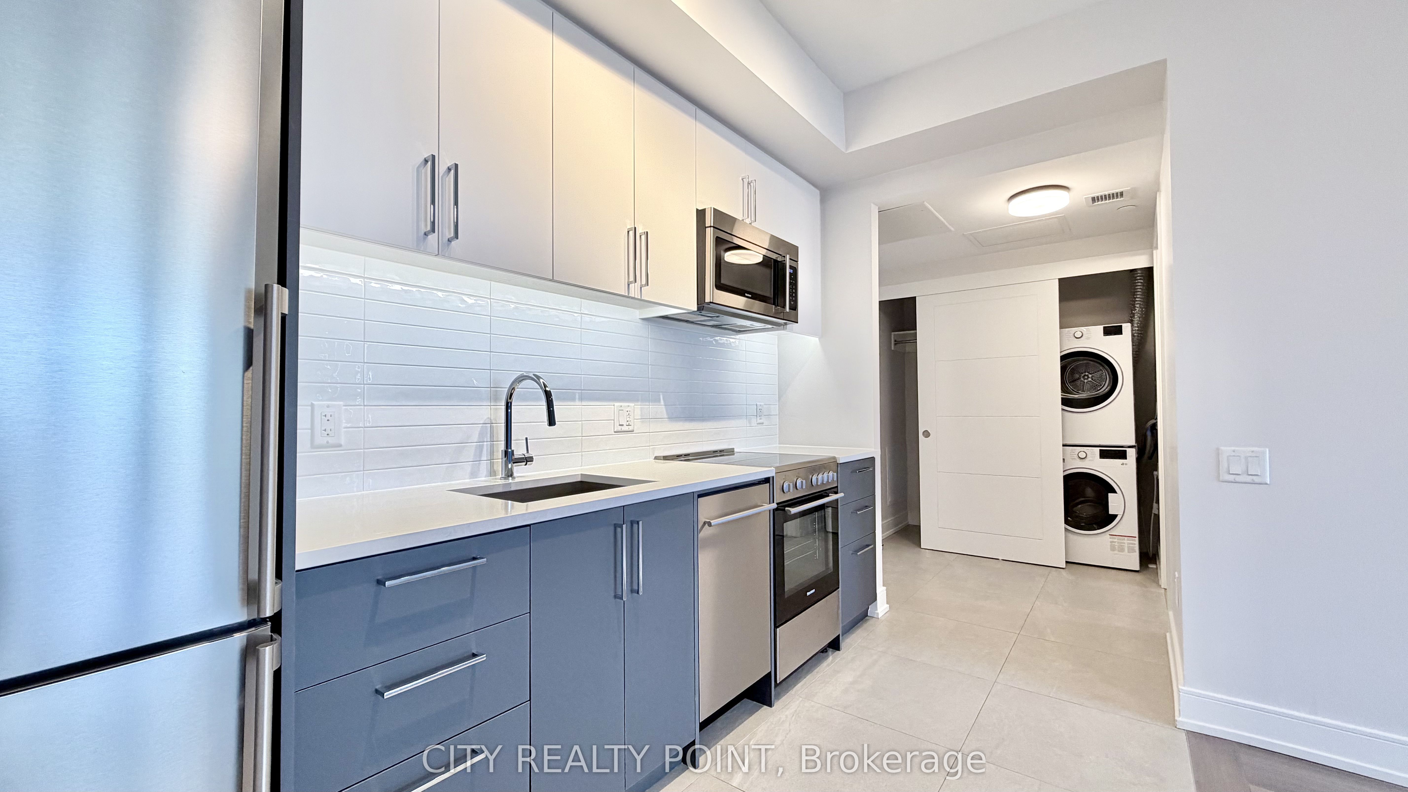 2525 Bathurst Street 1008, Toronto, ON M6B 2Y9 photo 5