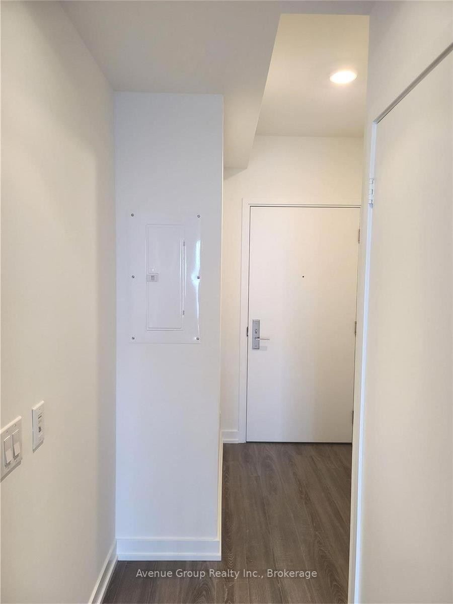20 Edward Street 1518, Toronto, ON M5G 0C5 photo 2
