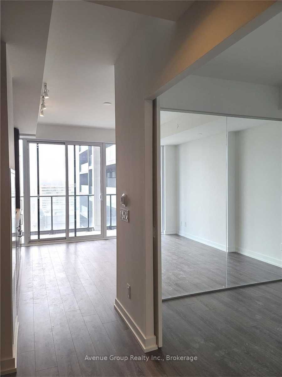 20 Edward Street 1518, Toronto, ON M5G 0C5 photo 5