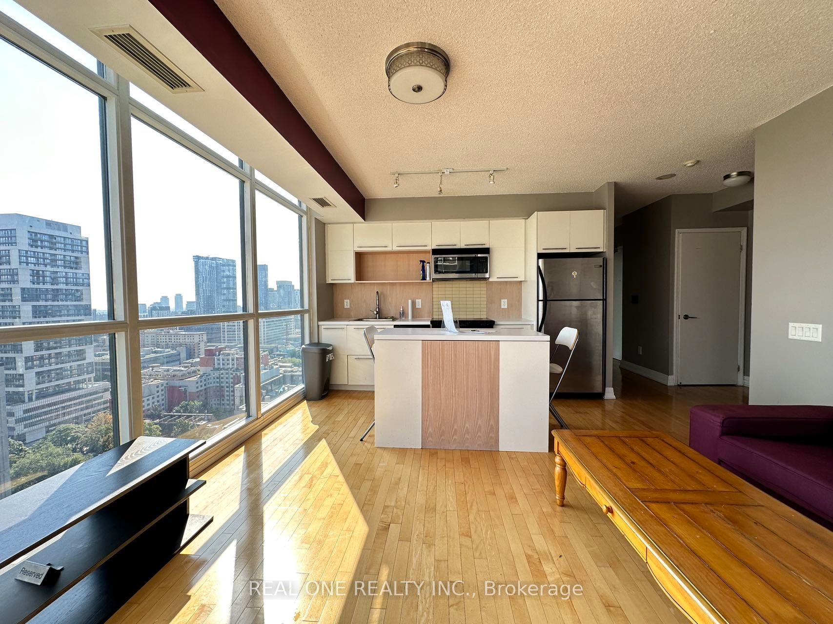 25 Carlton Street 2309, Toronto, ON M5B 1L4 photo 2