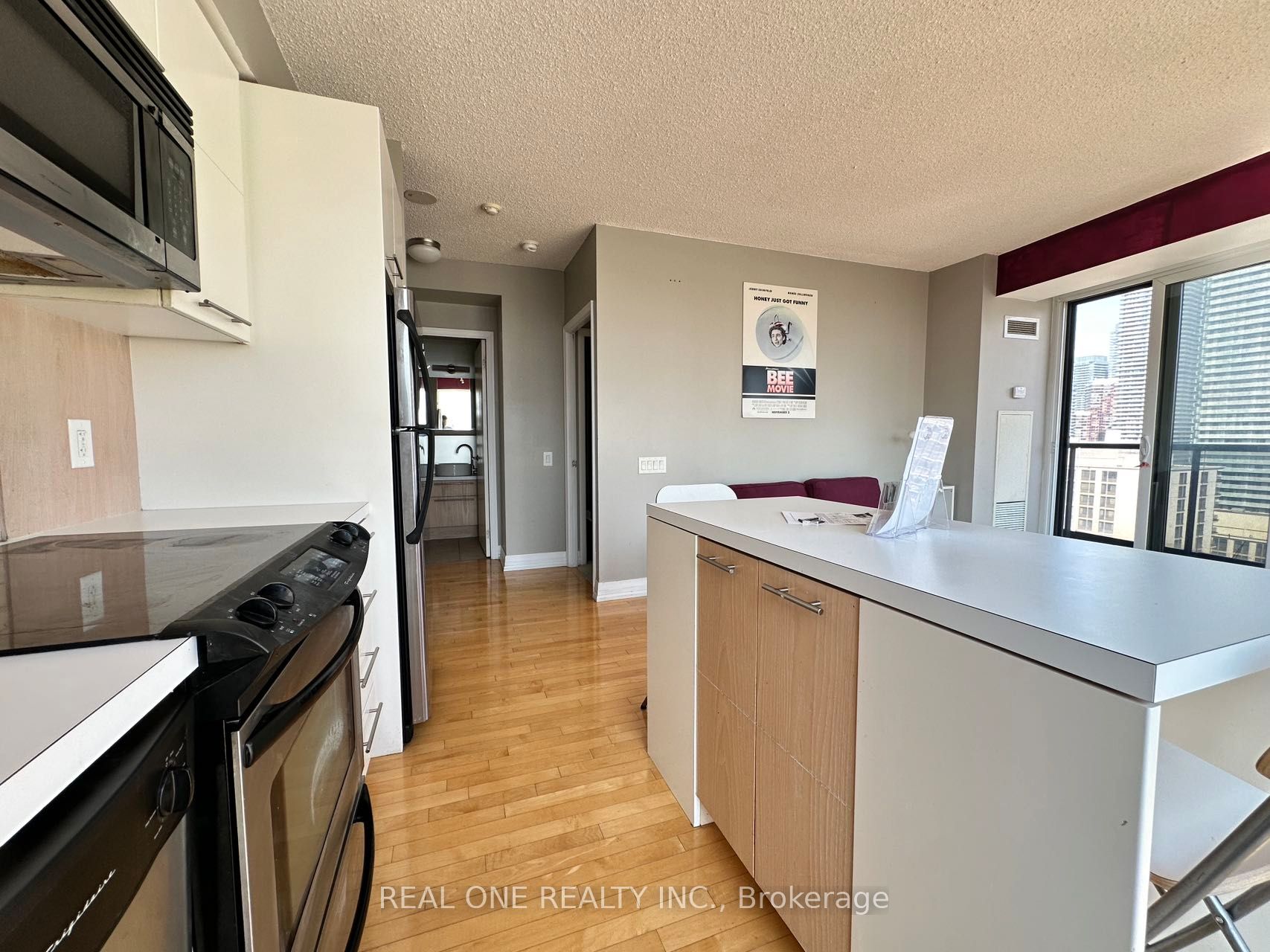 25 Carlton Street 2309, Toronto, ON M5B 1L4 photo 4