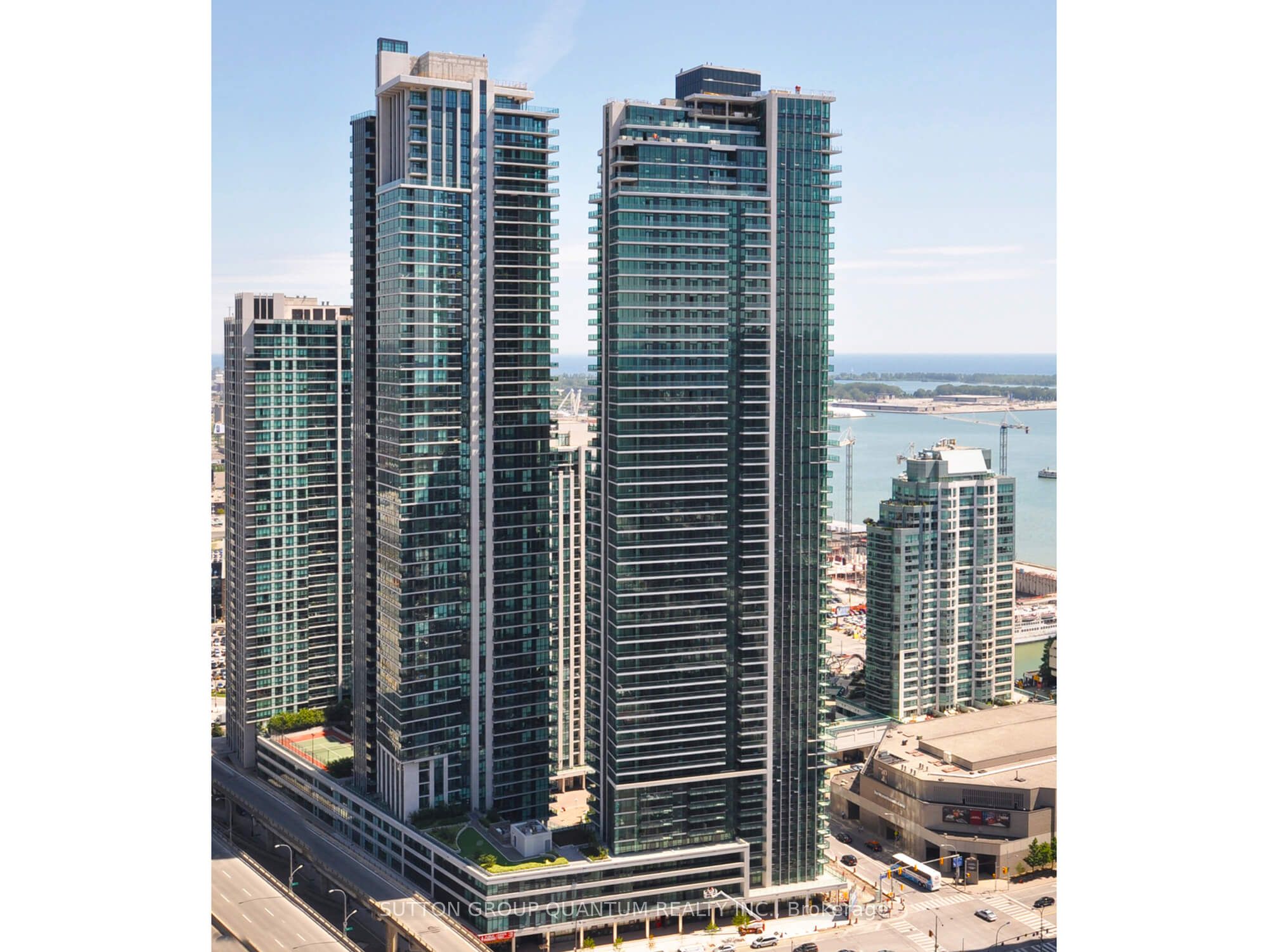 33 Bay Street 902, Toronto, ON M5J 2Z3
