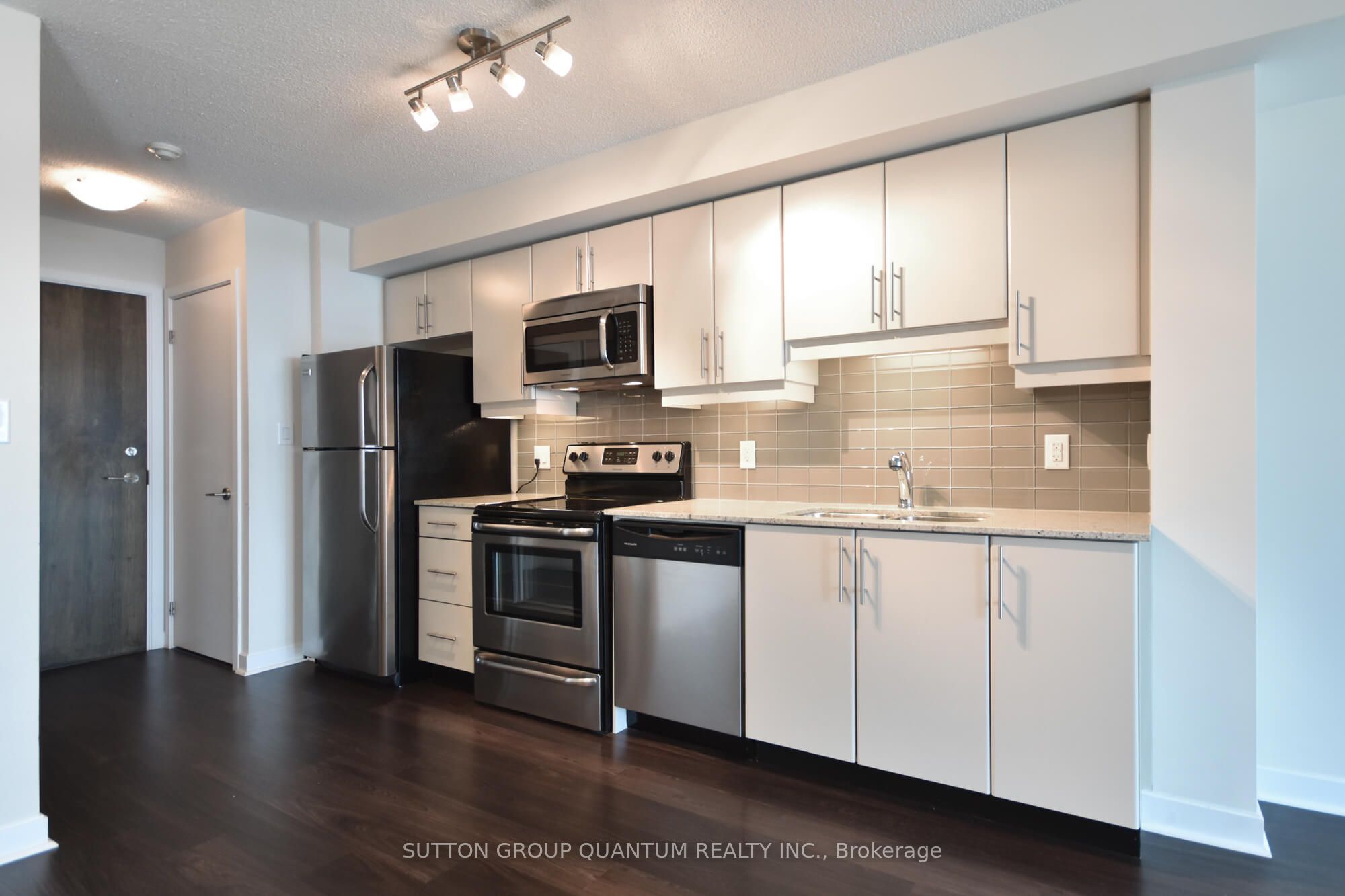 33 Bay Street 902, Toronto, ON M5J 2Z3 photo 3