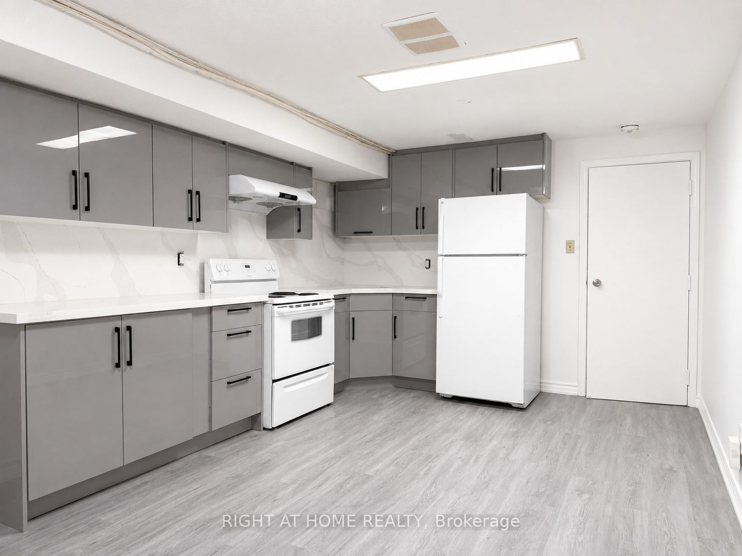 380 Lansdowne Avenue #Basement, Toronto, ON M6H 3Y3 photo 5