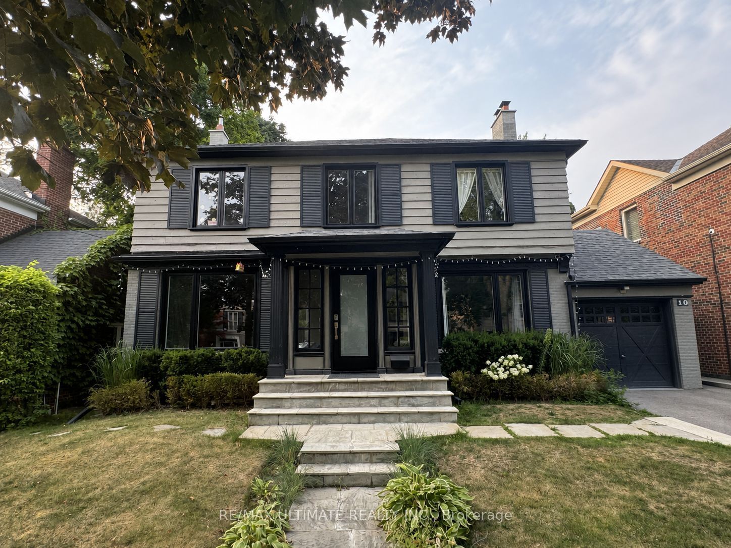 10 Noel Avenue, Toronto, ON M4G 1B3