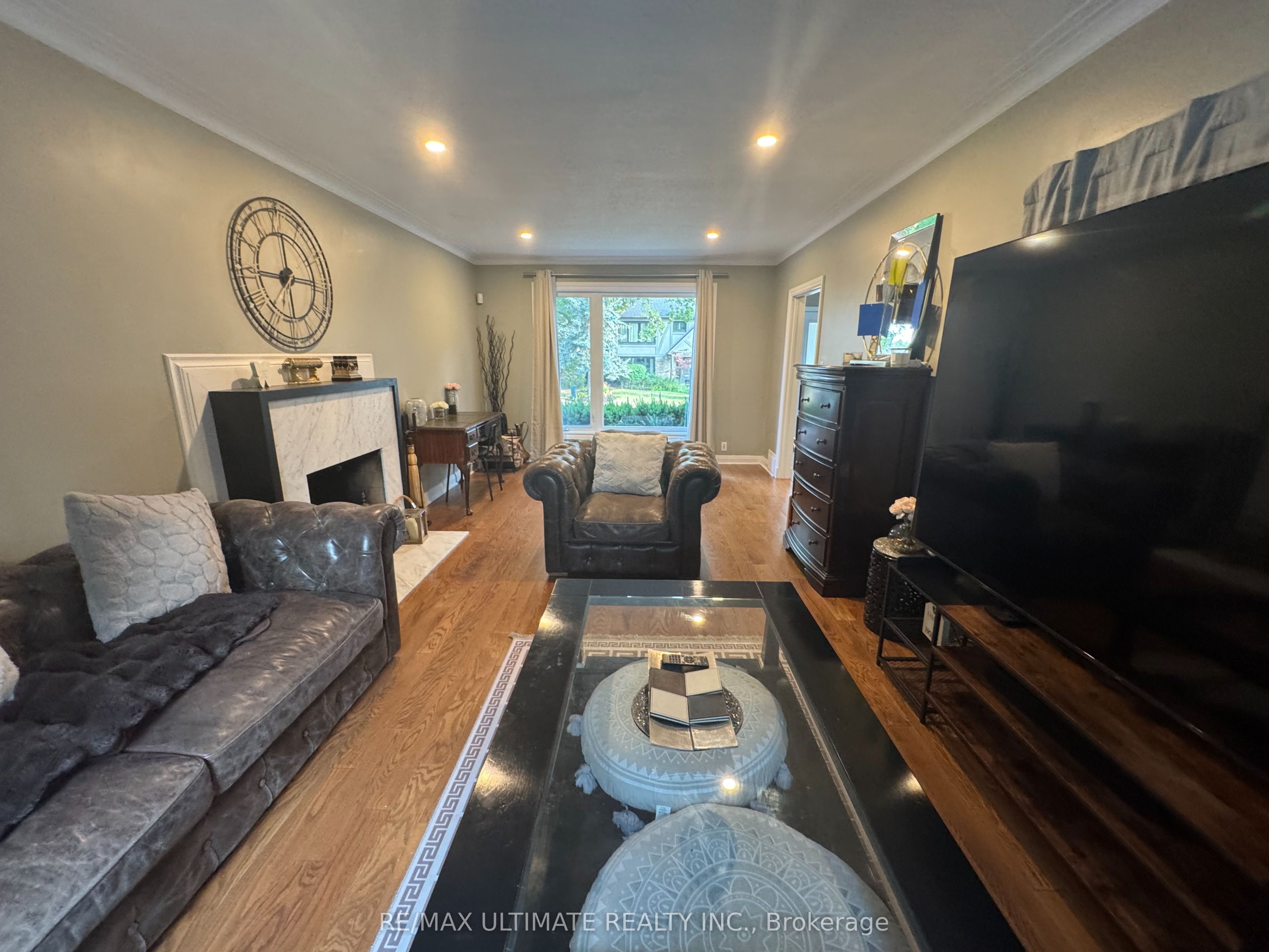 10 Noel Avenue, Toronto, ON M4G 1B3 photo 4