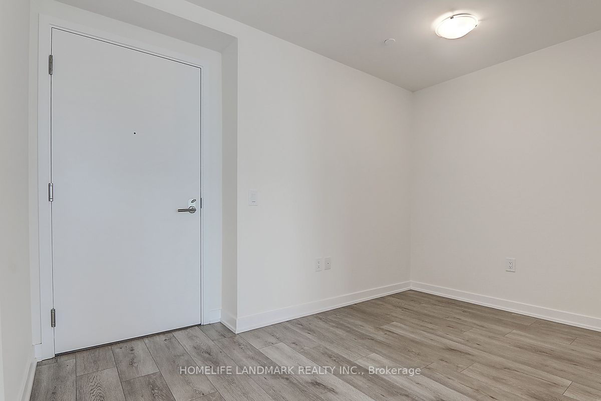 28 Freeland Street 1708, Toronto, ON M5E 0E3 photo 3
