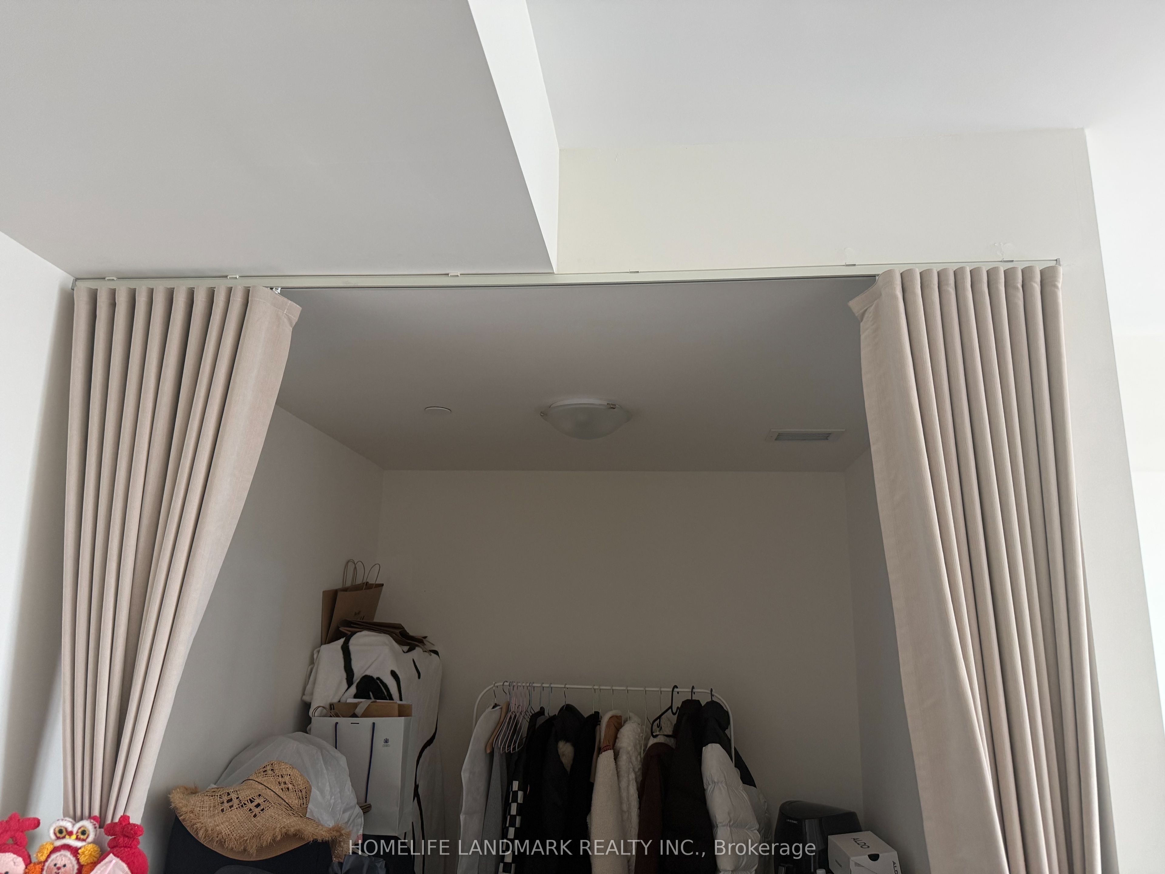 28 Freeland Street 1708, Toronto, ON M5E 0E3 photo 5