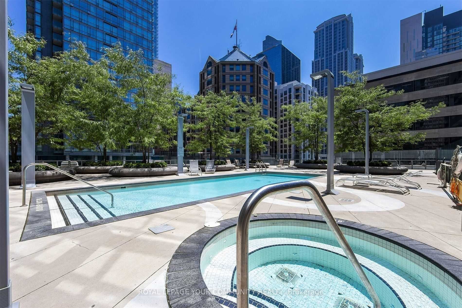 832 Bay Street 1505, Toronto, ON M5S 1Z6 photo 5