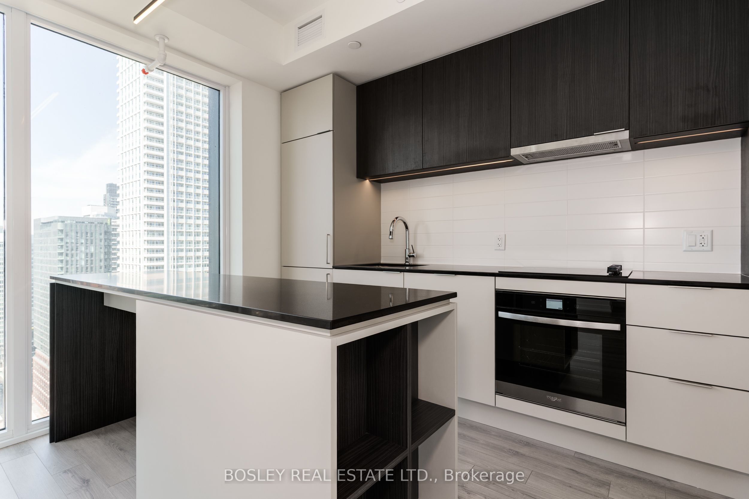 89 Church Street 3003, Toronto, ON M5C 0B7 photo 4