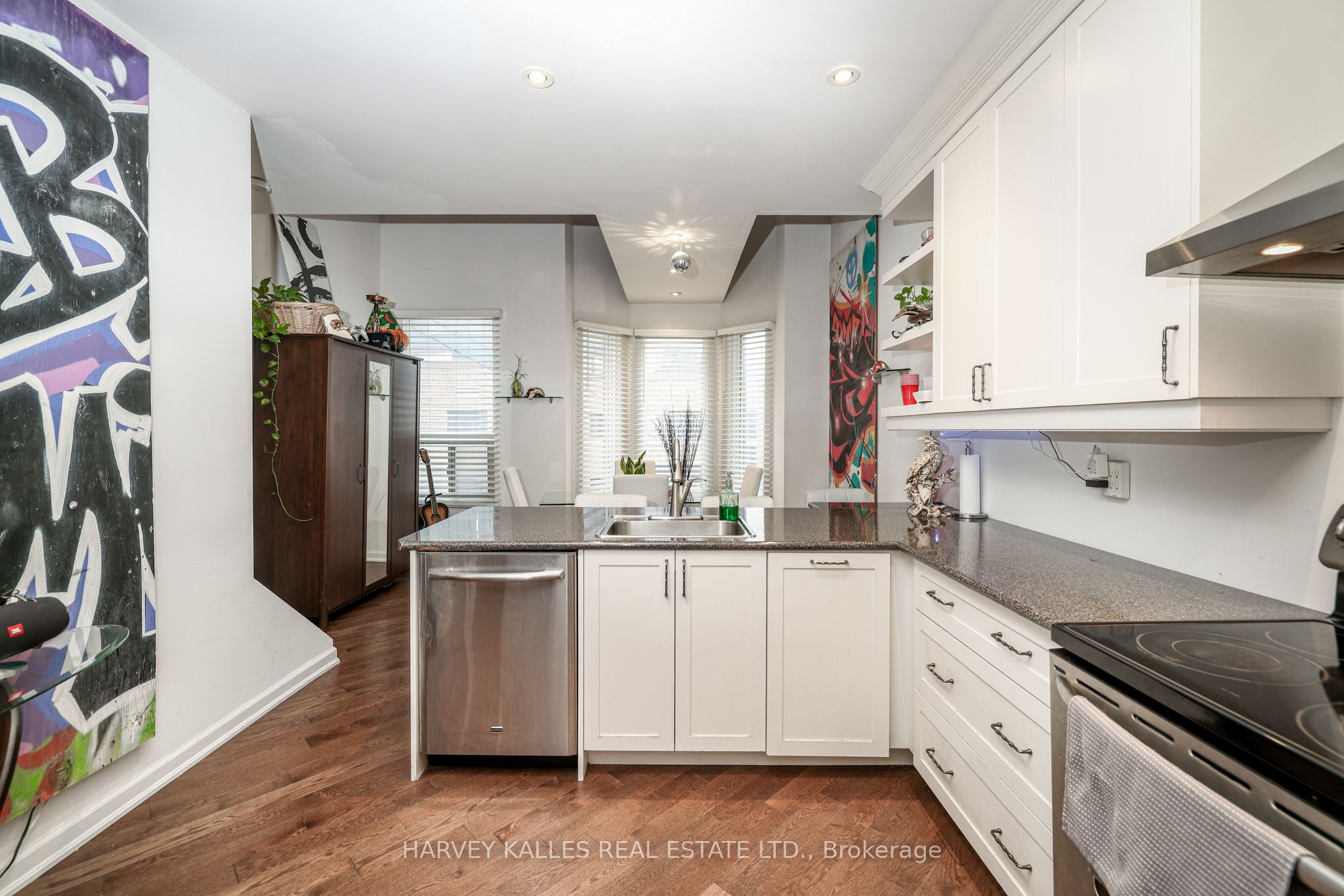 530 Richmond Street W, Toronto, ON M5V 1Y4 photo 5