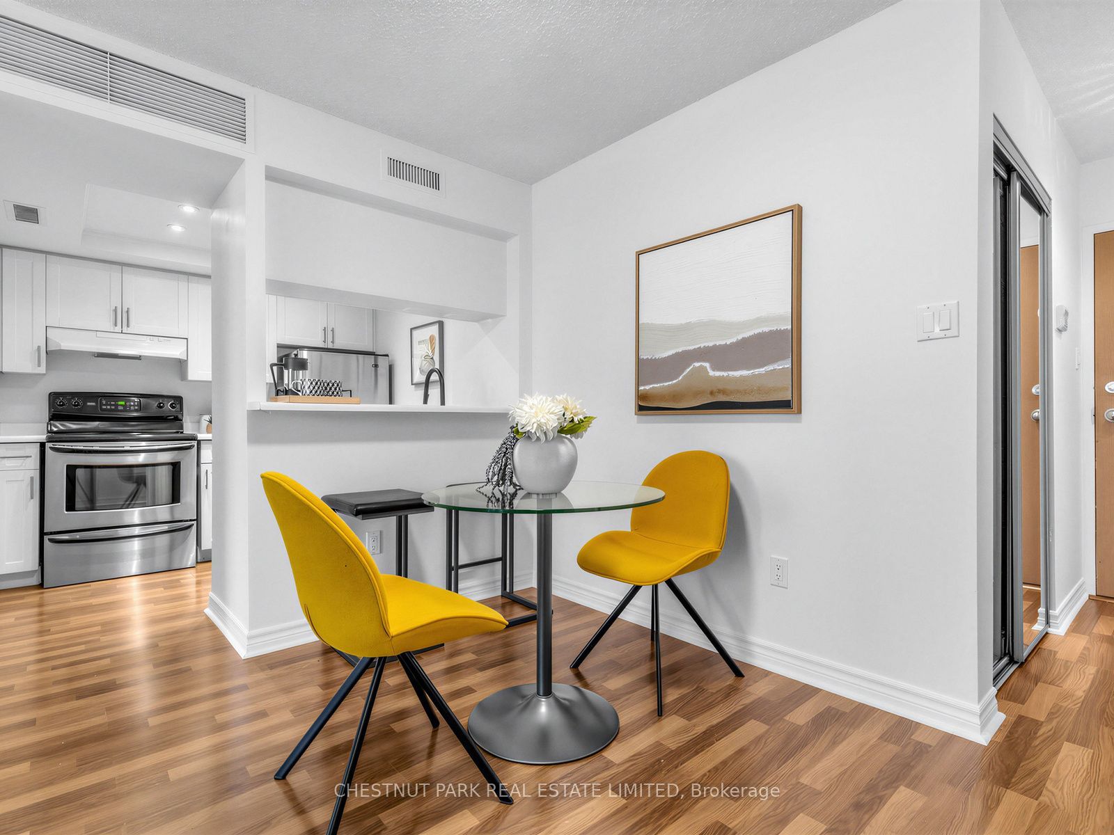 1001 Bay Street 1408, Toronto, ON M5S 3A6 photo 4