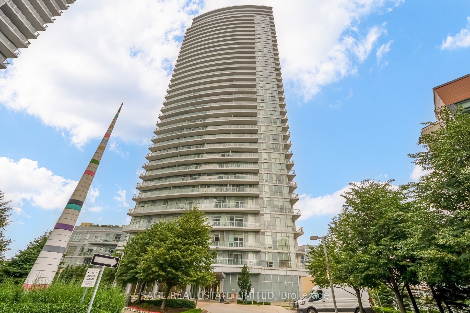 70 Forest Manor Road 1303, Toronto, ON M2J 0A9