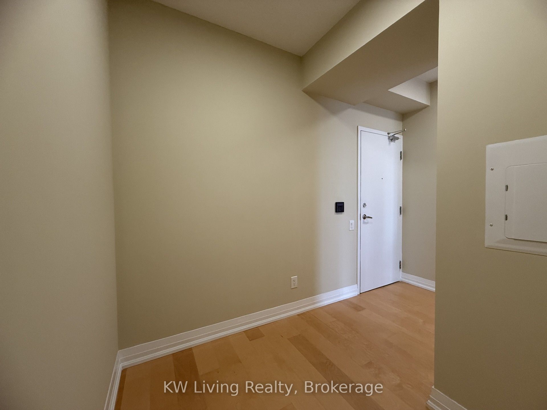 25 Carlton Street 2105, Toronto, ON M5B 1L4 photo 4