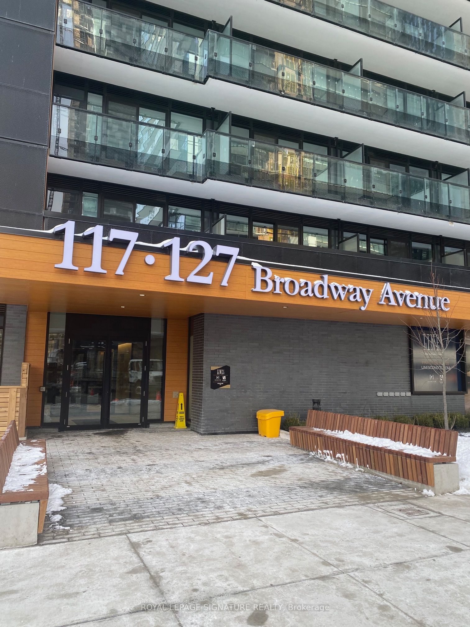 117 Broadway Avenue 1407, Toronto, ON M4P 1V3