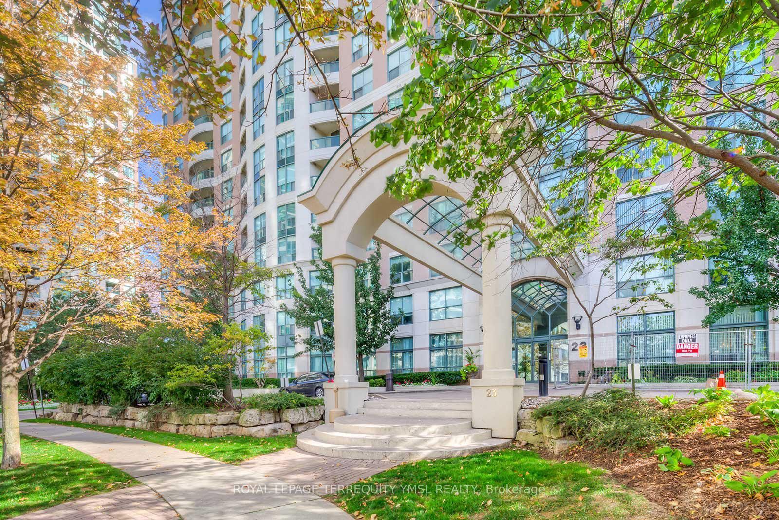 23 Lorraine Drive 1809, Toronto, ON M2N 6Z6